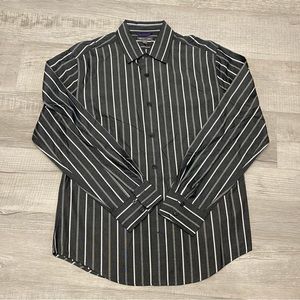 Gap Premium button down shirt - Size M